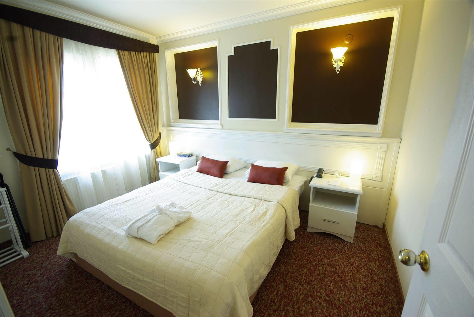 La Palace Suites Sisli Provincia di Provincia di Istanbul Esterno foto